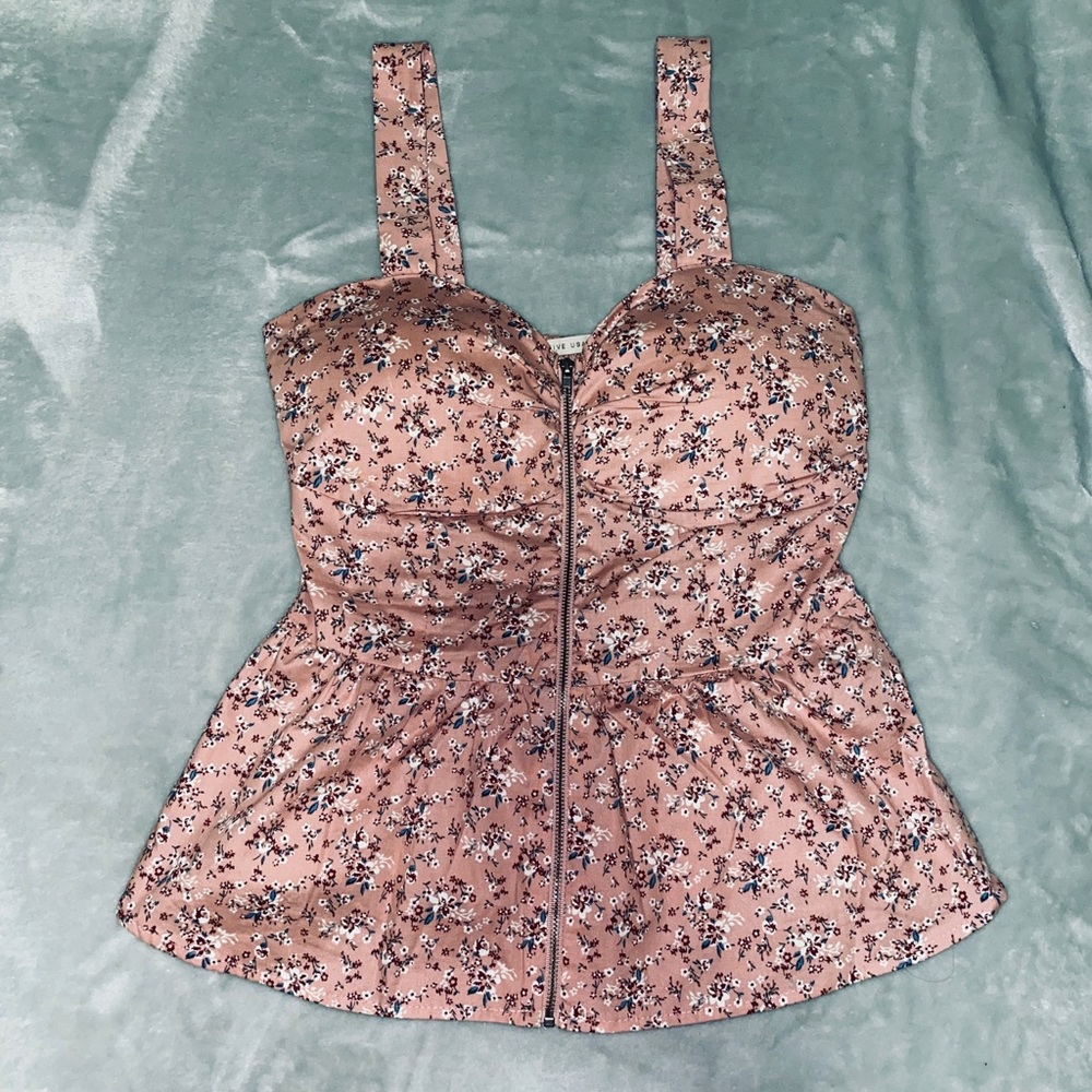 Womens zipper front peplum top